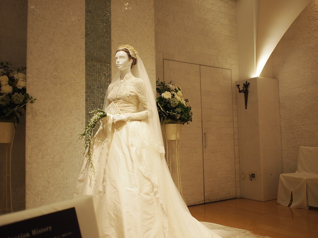 【装飾の仕事】「グレース・ケリー展」横浜公式レセプションパーティー_c0337233_16562422.jpg