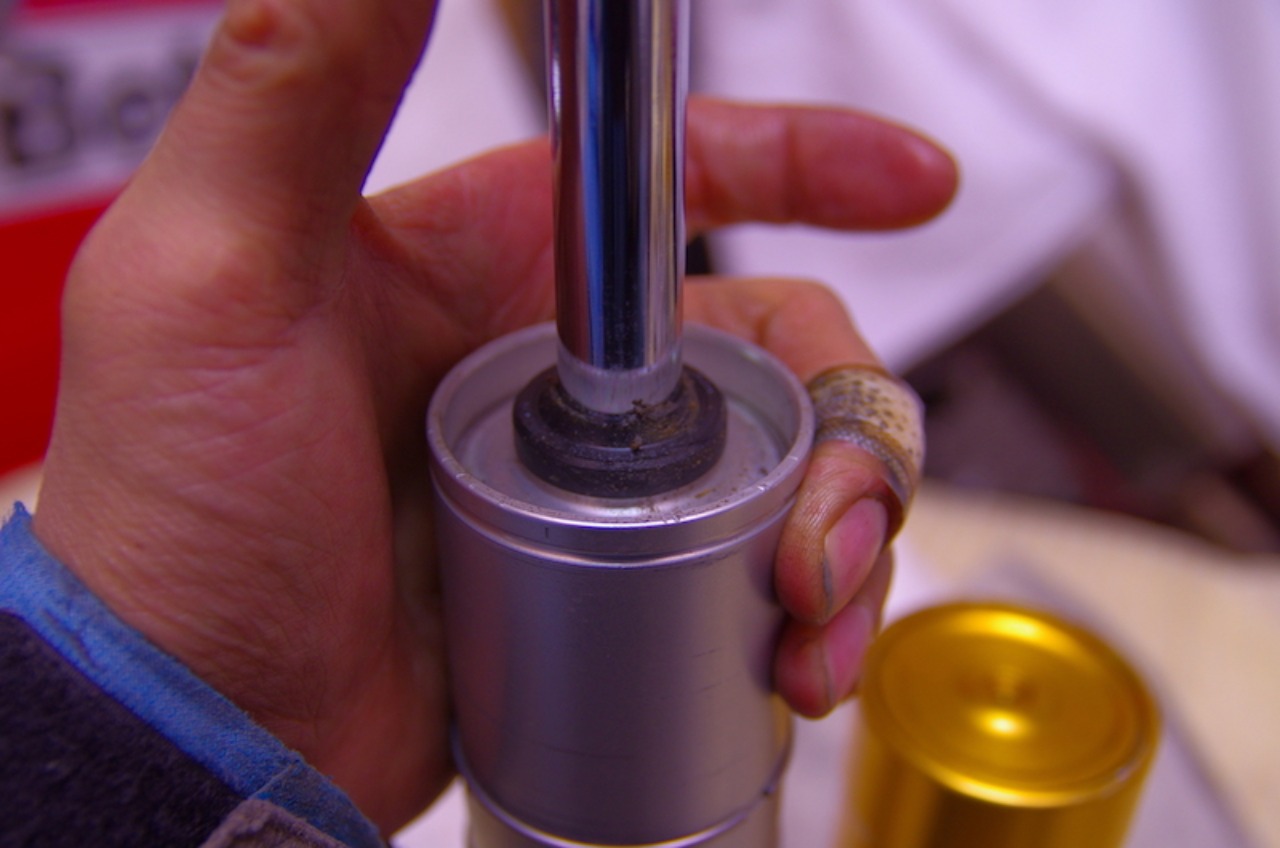 Tm125en リアオーリンズショック分解 だいちゃんガレージ