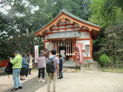 コースNo.2　九博のバックヤードと天開稲荷社・光明寺・伝衣塔_c0125356_0473729.jpg