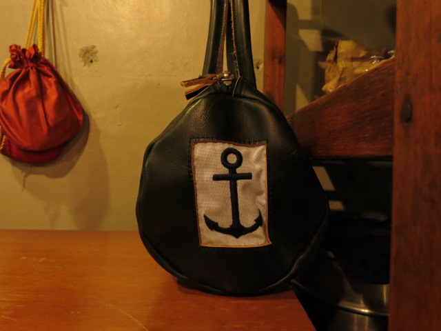 \"SOURCE-TAP BARREL BAG NAVY #FAIR\"ってこんなこと。_c0140560_831640.jpg