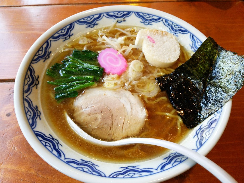 チップ魚醤使用の昔風正油ラーメン（昭和物産：千歳市支笏湖温泉番外地：2016年116杯目）_b0128821_22482874.jpg