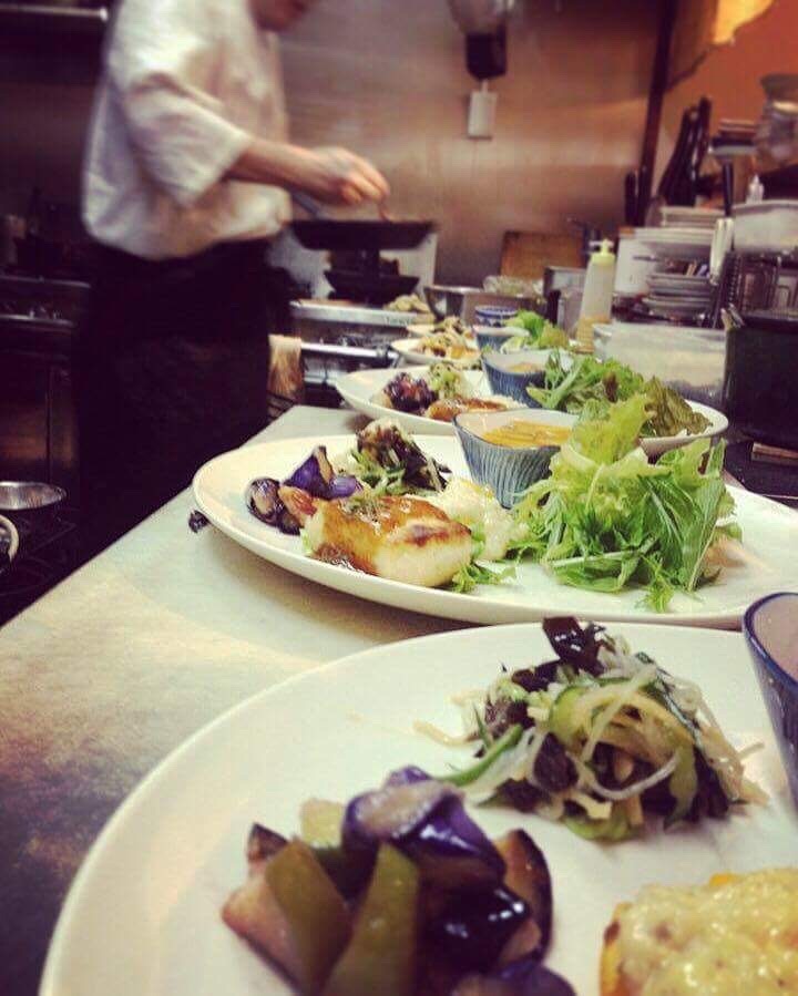 12月の【ON THE TABLE】のお知らせ ごはん食堂桐家さん。_e0060555_16074012.jpeg