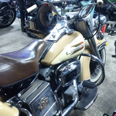 FXRT仕様納車_a0159215_00373412.jpg