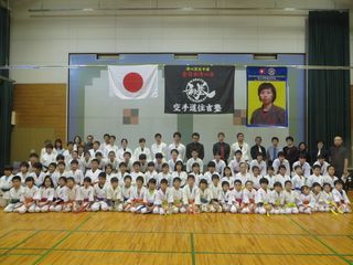 三村館長追悼 第19回住吉塾交流空手道大会_c0118332_14203367.jpg