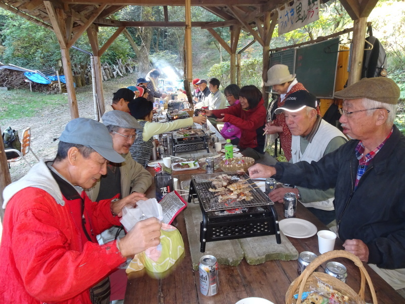 「里山ボランティア入門講座」「森林ボランティア32期同窓会」&交流会・・・孝子の森_c0108460_01212246.jpg