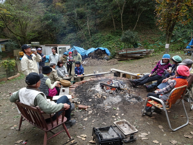 「里山ボランティア入門講座」「森林ボランティア32期同窓会」&交流会・・・孝子の森_c0108460_01232780.jpg