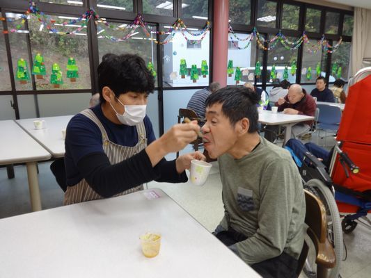 11/27 日曜喫茶_a0154110_15052818.jpg