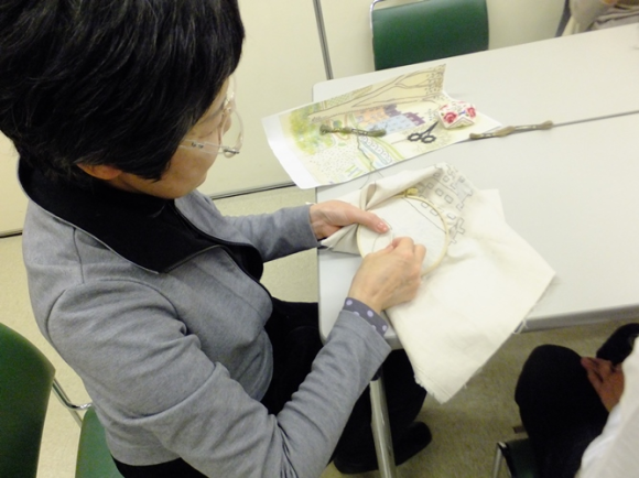 桜井一恵のフリー刺しゅう_d0240711_16562470.png