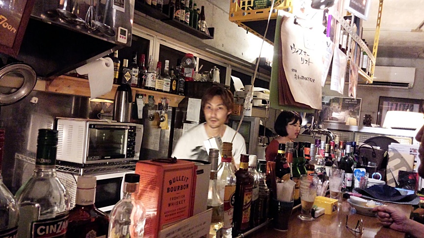 沖縄ツアー・その2(那覇飲み歩き)_f0050226_16363597.jpg