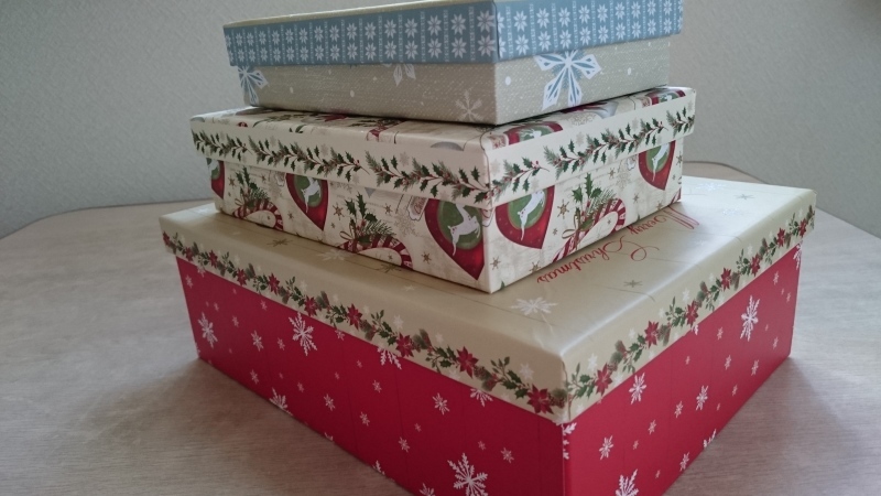 ダイソーのクリスマスボックスが可愛い Assortclothのハンドメイドダイアリー