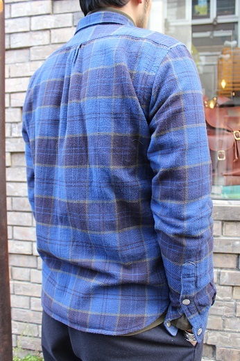 melple (メイプル) \"2PLYシャツ (織りネル×フランネル)\" ご紹介_f0191324_08290826.jpg