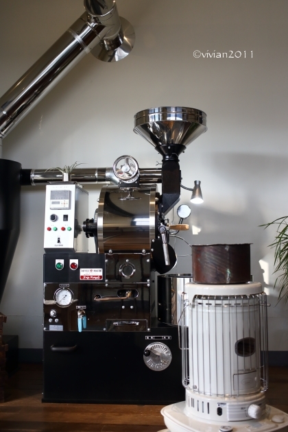 KALEIDO COFFEE(カレイド コーヒー) ~隠れていないけれど隠れ家のようなコーヒー店~_e0227942_21445748.jpg