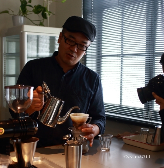 KALEIDO COFFEE(カレイド コーヒー) ~隠れていないけれど隠れ家のようなコーヒー店~_e0227942_21523580.jpg