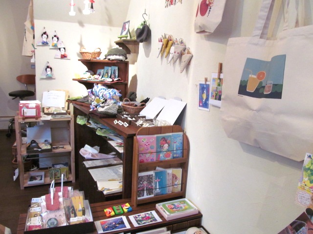 京都アートみやげ作品、一気に見せます!カオリとマリ子_f0129557_12345416.jpg