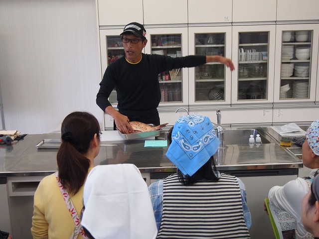 魚のさばき方 st2 基本のさばき方 鯛編_d0268290_8554341.jpg