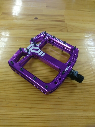 deity componentsはじめました_b0282021_13483544.jpg