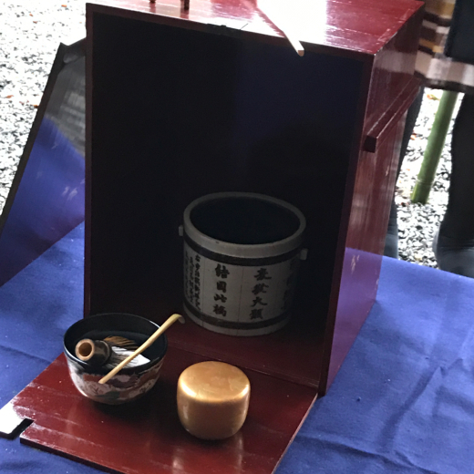 大石神社茶会_a0057140_09540869.jpg