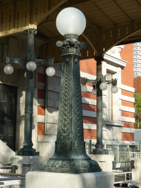f0374868_07372340.jpg