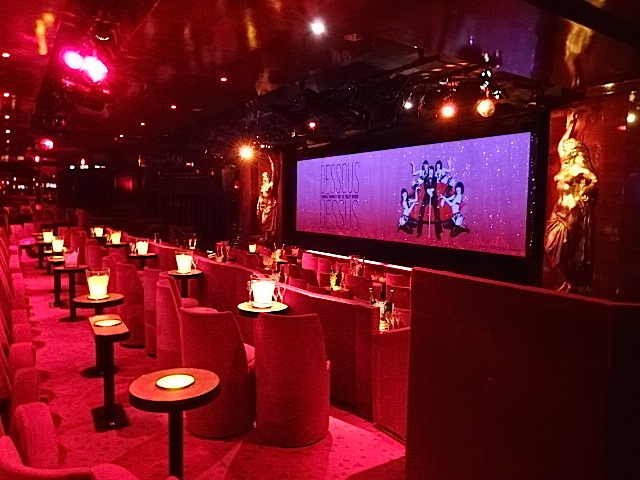 クレイジー ホース パリ パリ８区 Le Crazy Horse Paris 8eme Paris Gourmand パリのおいしい日々２