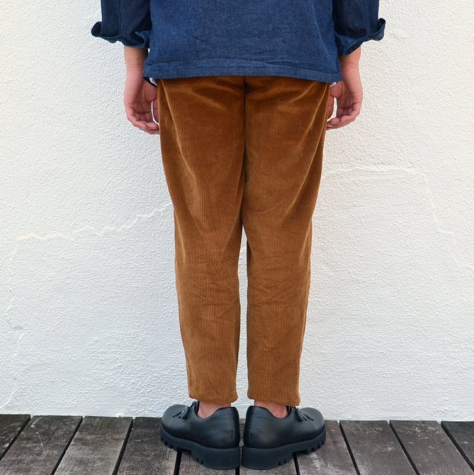 kolor/8wellコール テーパードパンツ_d0158579_21073878.jpg