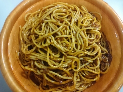 11/30夜勤食 コク深いデミグラスのミートソース ¥398@ファミリーマート_b0042308_01370641.jpg