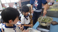 11月28日 (年長 すいとん作り 芋煮会)_d0091723_14264658.jpg