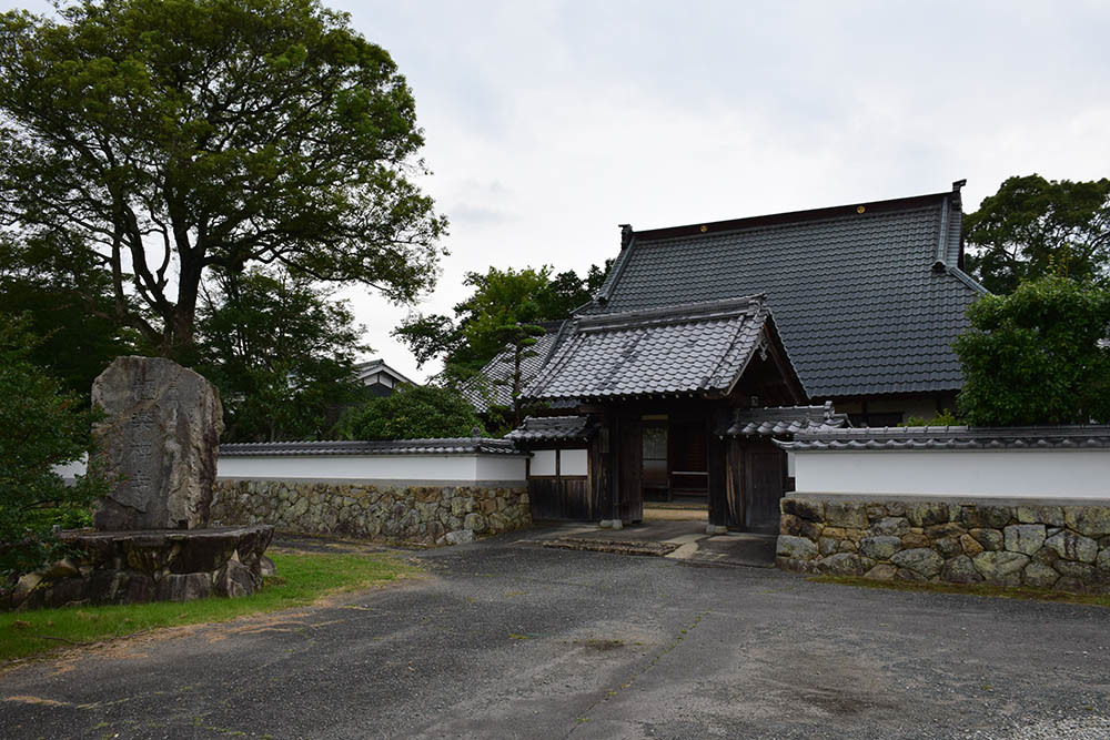 三木合戦ゆかりの地めぐり その45 ~兵主神社・太閤の腰掛け石~_e0158128_19490234.jpg