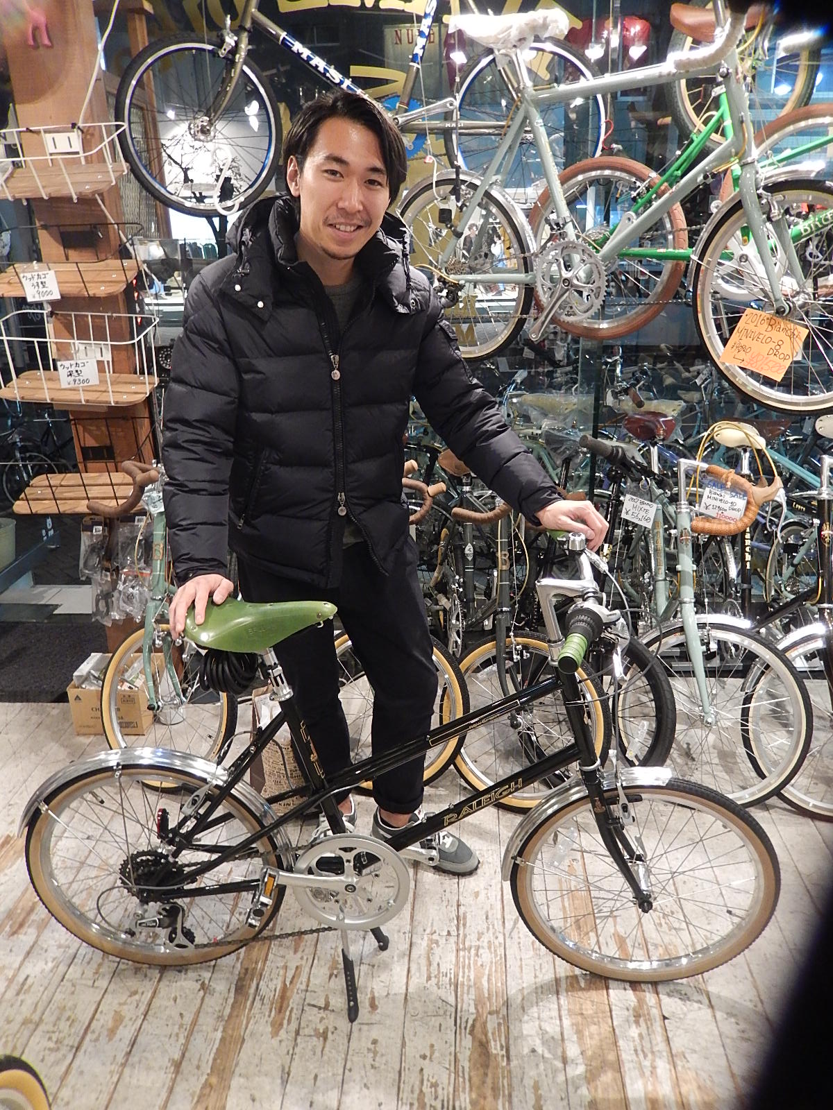12月1日　渋谷　原宿　の自転車屋　FLAME bike前です_e0188759_186739.jpg