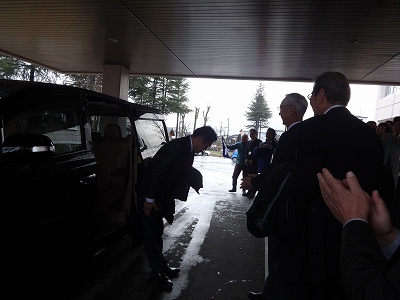 林茂男新市長初登庁_f0019487_17525341.jpg
