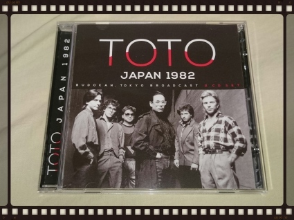 TOTO / JAPAN 1982_b0042308_21562986.jpg