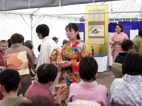 北野天満宮 献茶祭_e0048413_1733559.jpg
