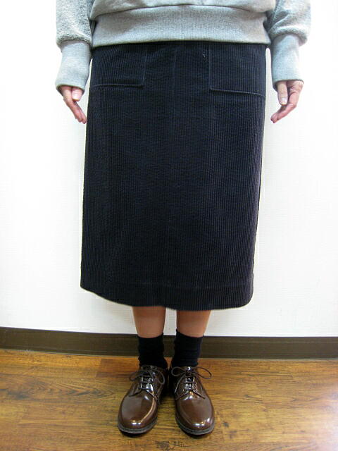 ｃｌｏｃｈｅ （ クロッシェ ）　コーデュロイタイトスカート　ＮＡＶＹ　_a0089359_14233762.jpg