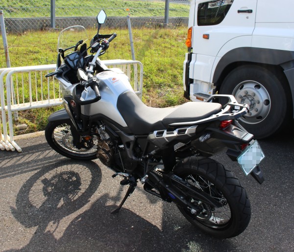 CRF1000L、2ヶ月くらい乗って・・・_b0163075_134133.jpg