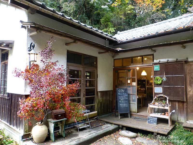 秋の鎌倉〜東慶寺・浄智寺_d0128697_2173735.jpg