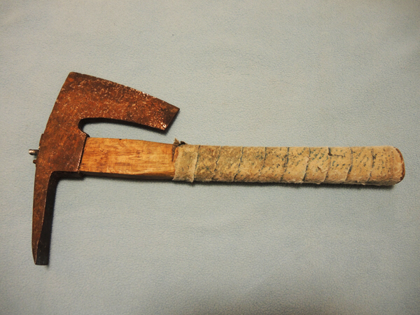 オオクワガタ採集専用斧　　タコ採れ君　虫研 ☆未使用新品☆ タコ採れ君 虫研 製作 クワガタ 材割り採集用品