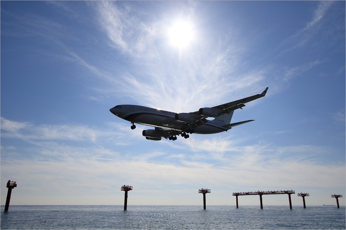 IL-96、現る <1> - 山口宇部空港_c0308259_20400902.jpg