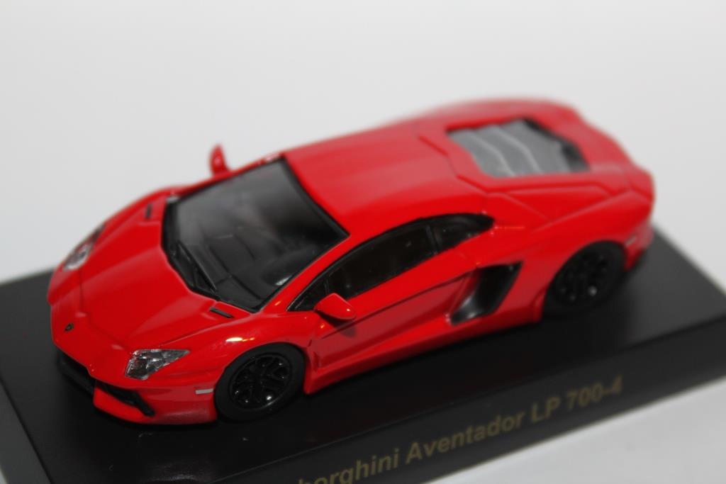 1/64 Kyosho Lamborghini 4 Aventador LP 700-4_b0285587_665191.jpg