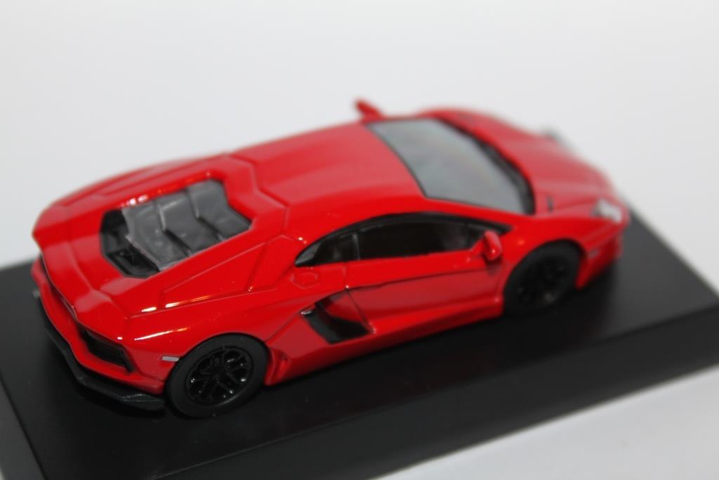 1/64 Kyosho Lamborghini 4 Aventador LP 700-4_b0285587_665729.jpg