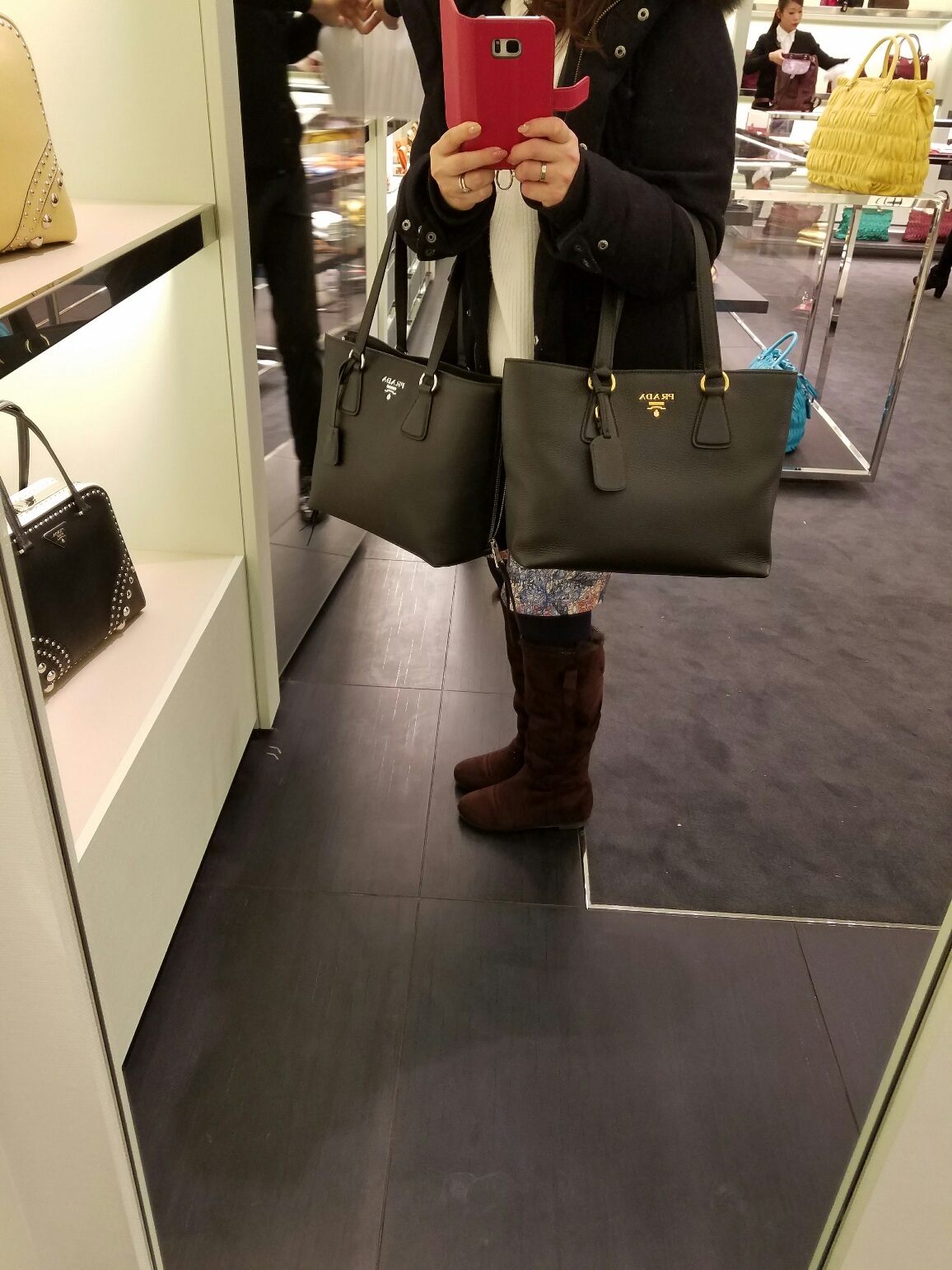 御殿場アウトレットでお買いもの❤クリスマスプレゼント～❤初LOEWEアマソナ７５～❤_c0288307_16255007.jpg