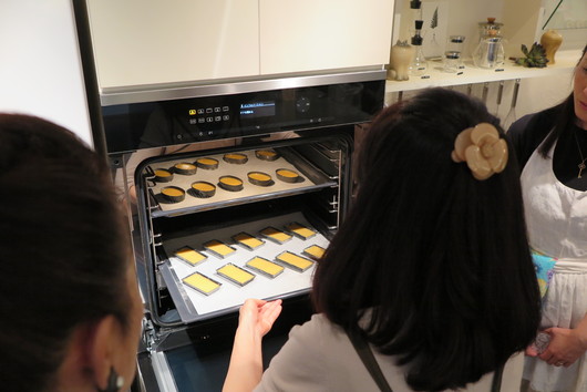 ★最新型のMiele電気オーブンを使った『Try Miele!』の模様です♪_c0156359_17142652.jpg