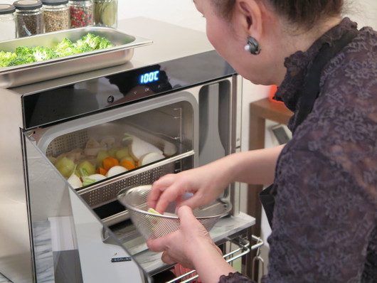 ★最新型のMiele電気オーブンを使った『Try Miele!』の模様です♪_c0156359_17162338.jpg
