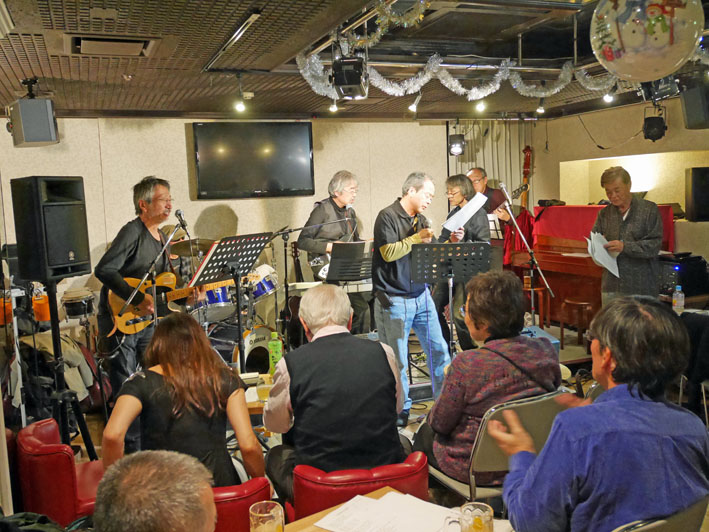 ”ビートルズを生オケで歌う会”:藤沢ライブハウスビーナス_c0014967_22553236.jpg
