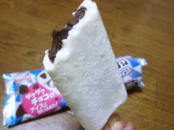 ロッキーチョコ アイスバー@明治_c0152767_20075564.jpg