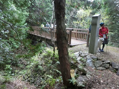 ３日目「三浦峠道（熊ヶ谷道）」_f0019247_22485231.jpg