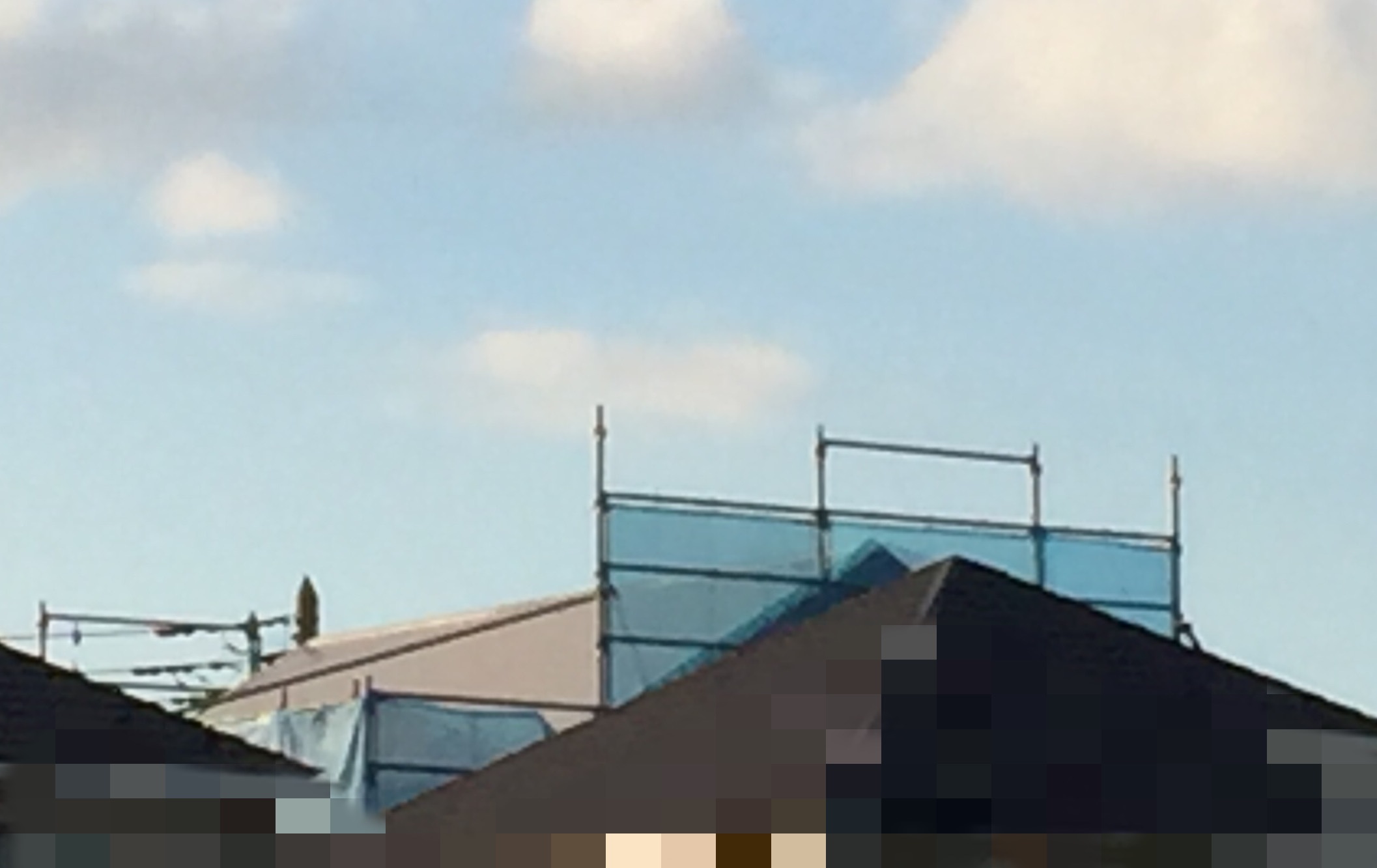 屋根の色はこんな色ー遮熱グラッサ クールホワイト 続 わやわや日記