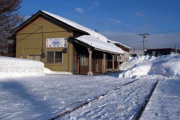 木造駅舎45・廃止された増毛駅_f0173596_14461344.jpg