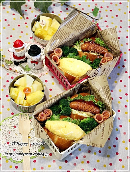 手作りバターロールでオムレツ・ホットドッグ弁当♪_f0348032_19393129.jpg