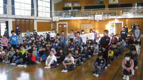 12月6日 全校集会 大好き 西条小学校 12月6日 全校集会 大好き 西条小学校