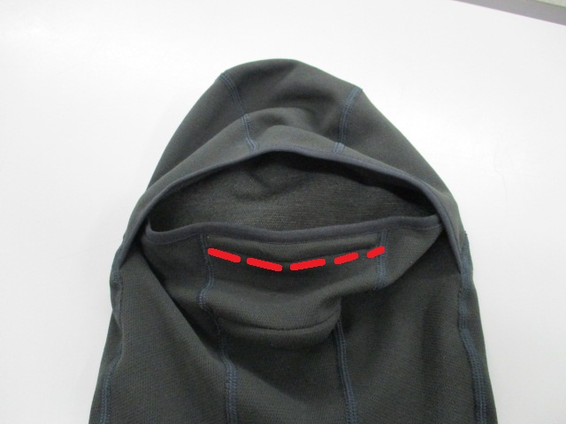 冷たい風から顔をガード!_d0198793_1826388.jpg