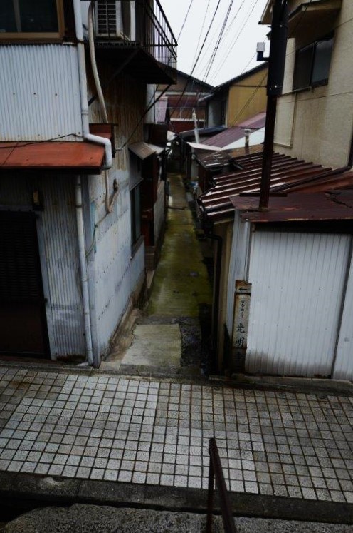 ❺雨の尾道七佛めぐり（　天寧寺へ路地歩き　）_f0365212_23145773.jpg